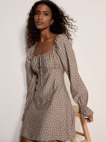 Apricot Dress ' ' in Silver