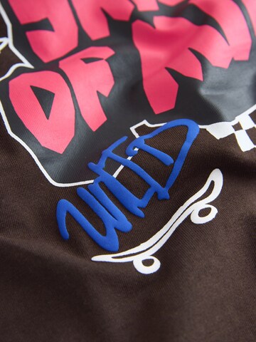 Next T-Shirt in Braun