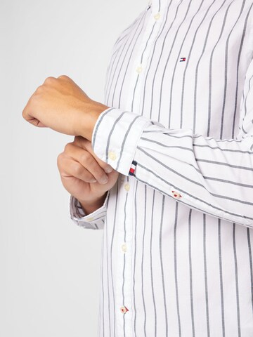 TOMMY HILFIGER Regular fit Button Up Shirt in White