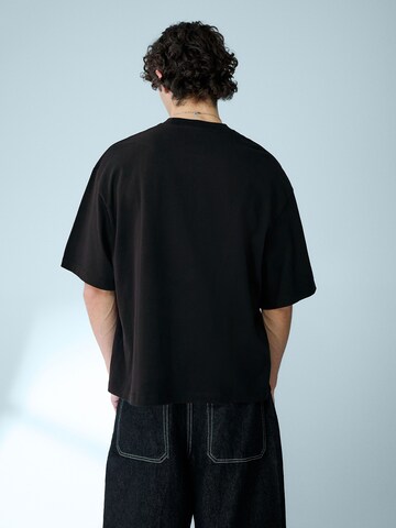 Bershka Shirt in Zwart