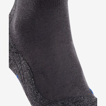 FALKE Athletic Socks in Grey