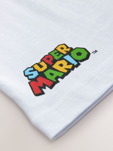 T-Shirt Next en blanc
