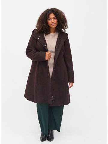 Manteau d’hiver 'MCHARLENE' Zizzi en rouge