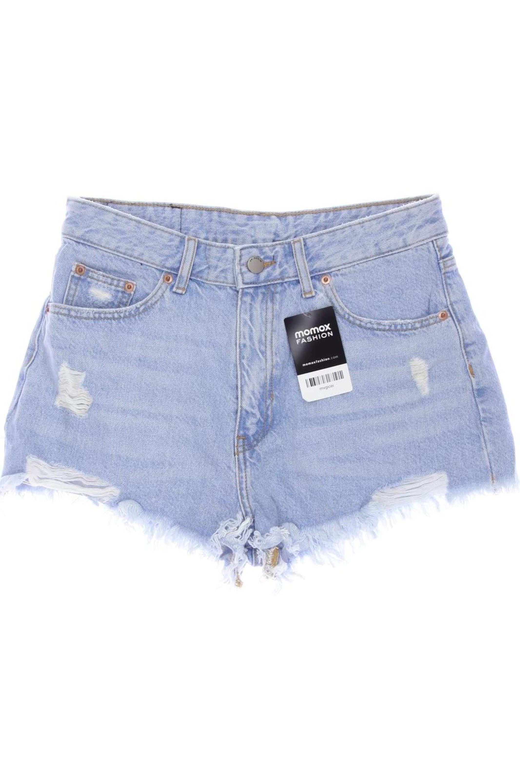 Dr. Denim Shorts in L in Blue: front