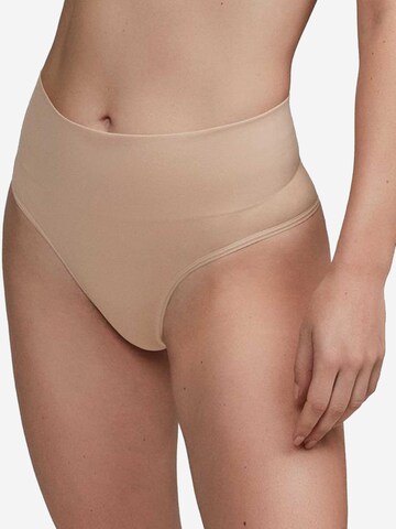 Gisela - Tanga '6 ' en beige: frente