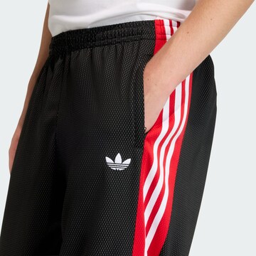 ADIDAS ORIGINALS - Loosefit Pantalón en negro