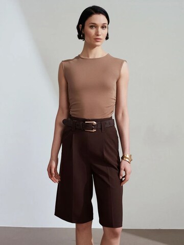 Dilvin Wide Leg Shorts in Braun