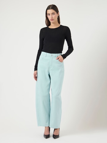 YAS - Ropa ancha Vaquero en verde: frente