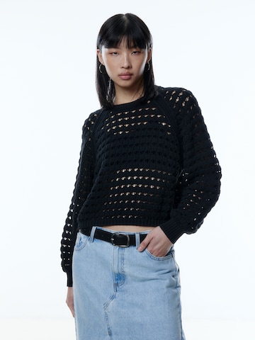 EDITED Sweater 'Tiare' in Black: front