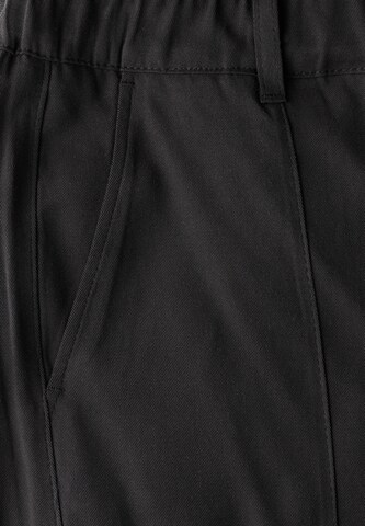 STREET ONE Tapered Hose in Schwarz
