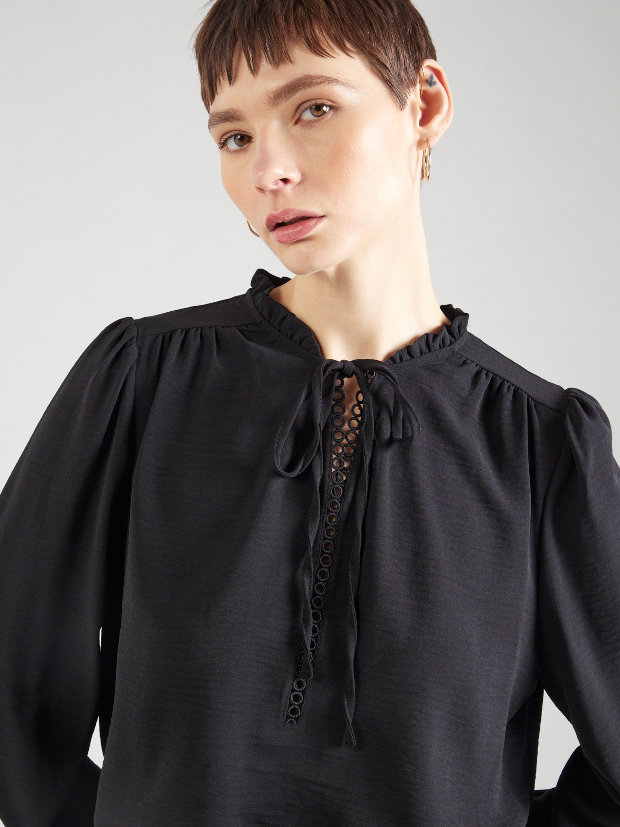 ABOUT YOU Blouse in Black | ABOUT YOU
