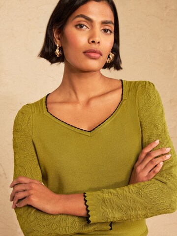 love & roses Sweater in Green