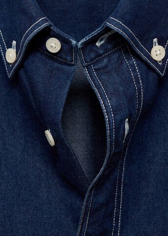 MANGO MAN Regular fit Button Up Shirt in Blue