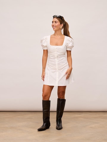 noar studios Φόρεμα σε λευκό