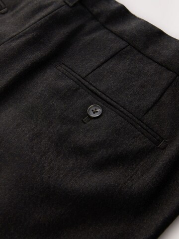 Next Tapered Hose in Braun