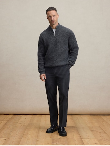 DAN FOX APPAREL Pullover 'Gabriel' in Grau