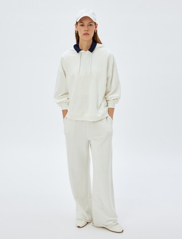 Koton Sweatshirt in White