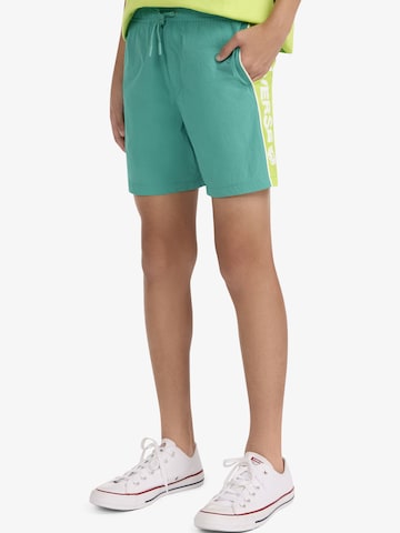 CONVERSE Štandardný strih Nohavice 'HIT' - Zelená: predná strana