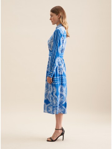 Robe 'Schwarze Rose' SEIDENSTICKER en bleu