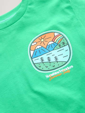 Tricou de la Next pe verde