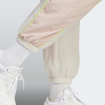 Effilé Pantalon de sport 'Lift Your Mind' ADIDAS PERFORMANCE en beige