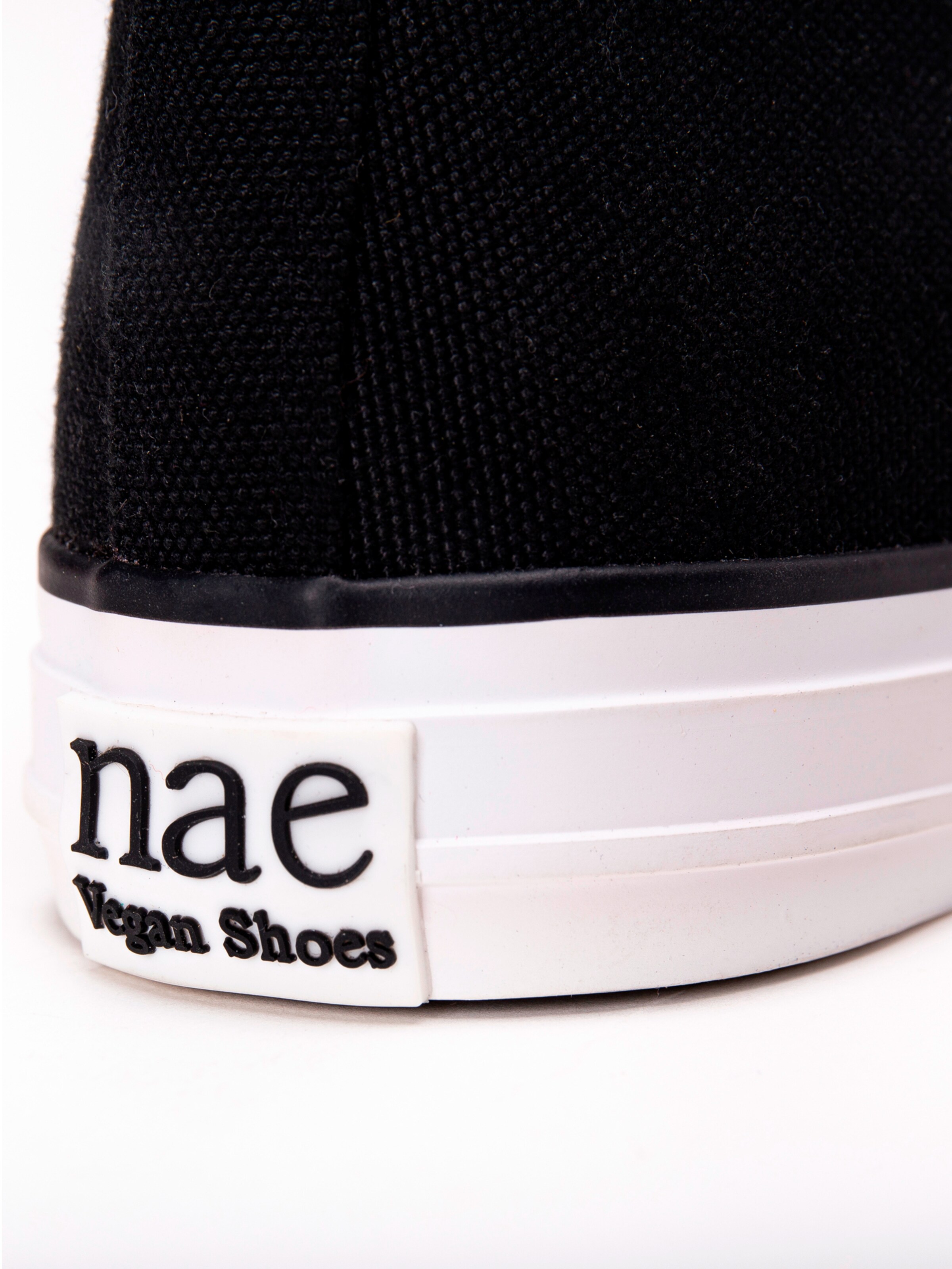 Sneaker alta 'Redo' di nae Vegan Shoes in nero