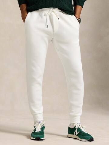 Polo Ralph Lauren Tapered Hose in Weiß: Vorderseite