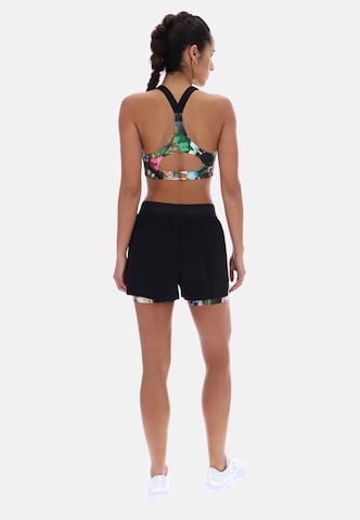 Ted Baker - Regular Calças em preto