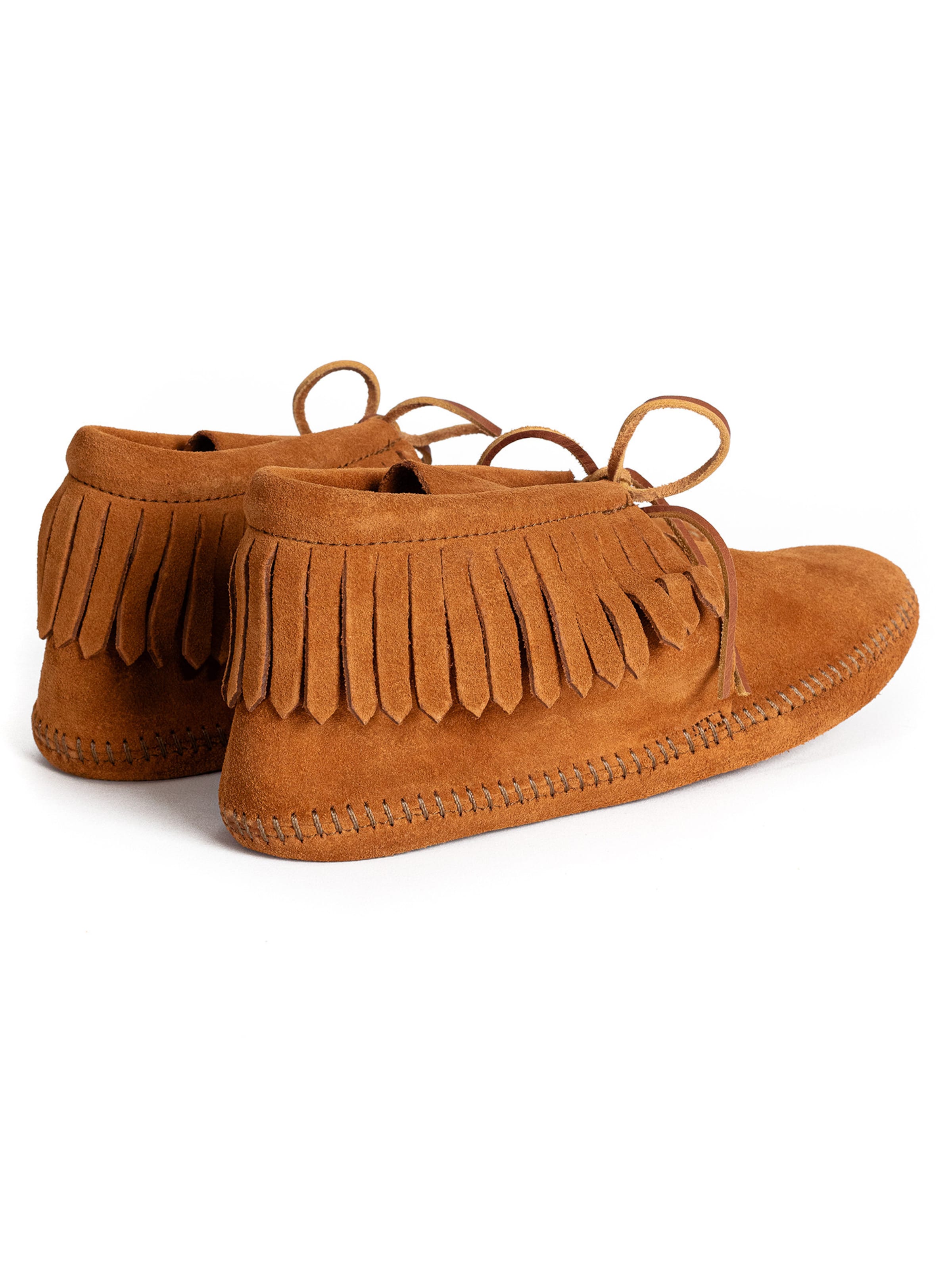 Minnetonka Snøresko 'Classic Fringe' i brun