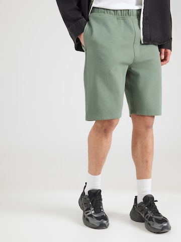 Pepe Jeans Szabványos Nadrág - zöld: elől