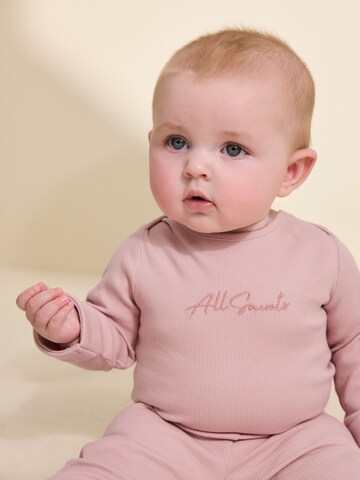 smALLSAINTS - Conjunto en rosa