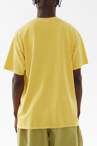 Maglietta di BDG Urban Outfitters in giallo