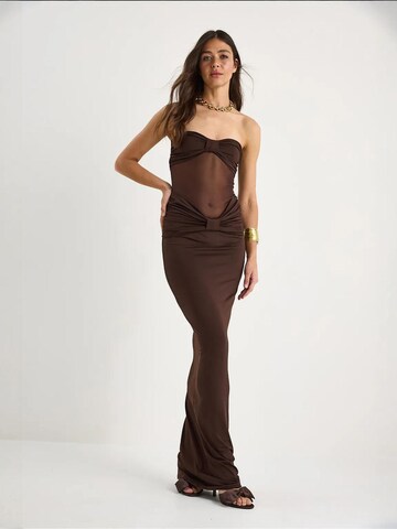 Abito da sera di Bianco Lucci in marrone