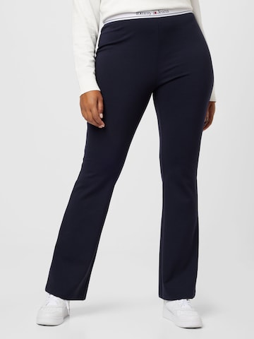 Tommy Jeans Curve Flared Leggings in Blue: front