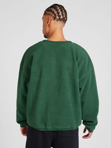 Nike Sportswear Sweater 'Club' in Green