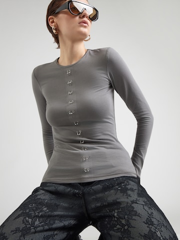 Tricou 'Louise' de la WEEKDAY pe gri: față