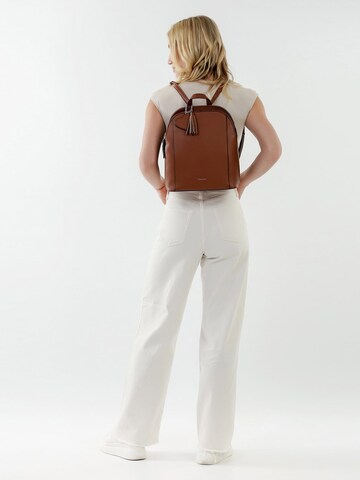 TAMARIS Backpack 'Aurelia' in Brown