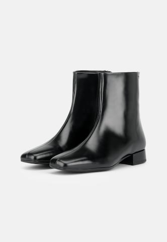 VAGABOND SHOEMAKERS - Botim 'MONA' em preto