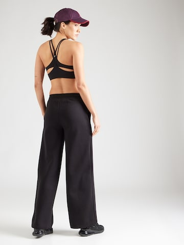 Reebok Широкий Спортивные штаны 'YARA' в Черный