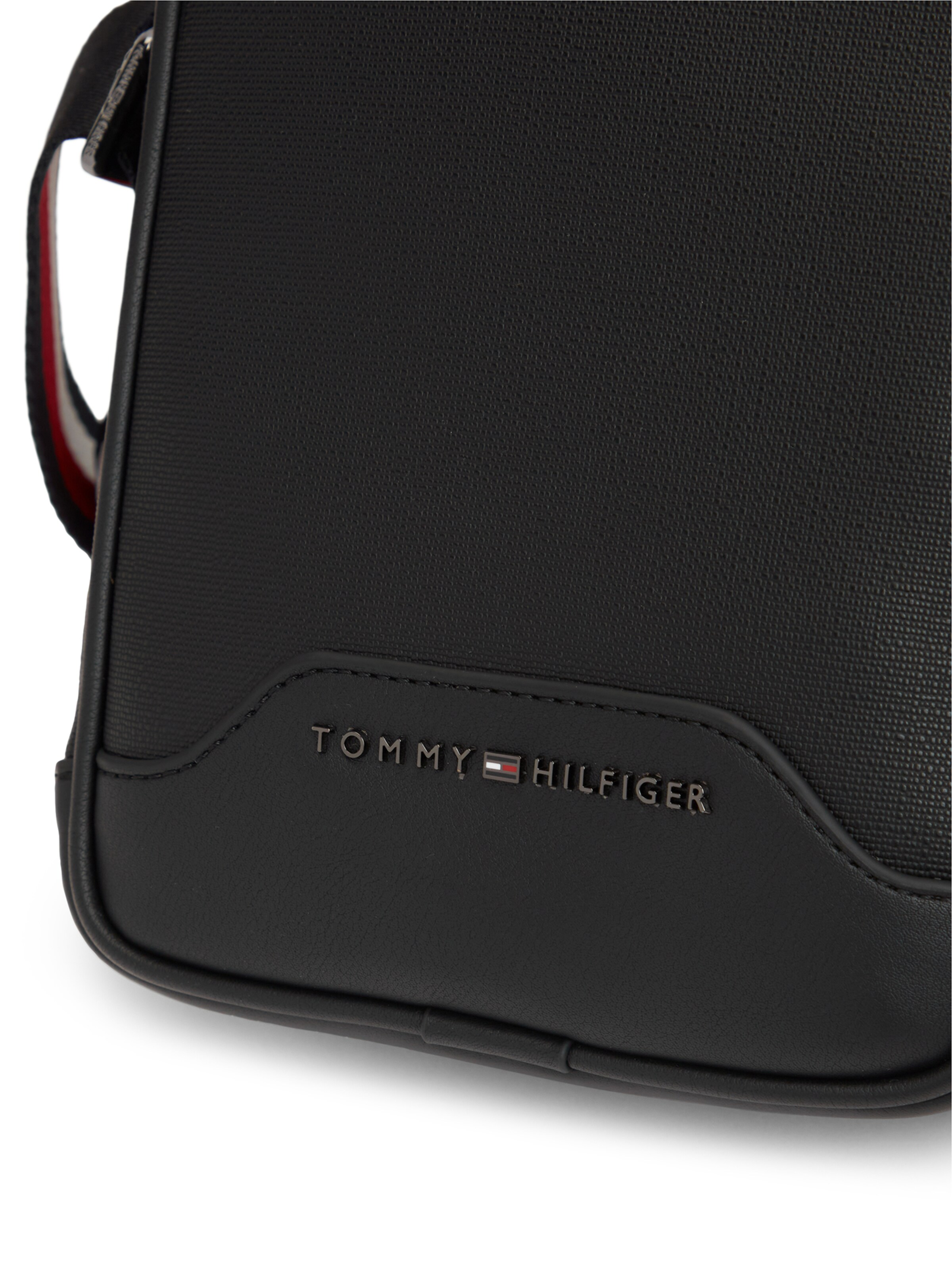TOMMY HILFIGER Crossbody Bag in Black