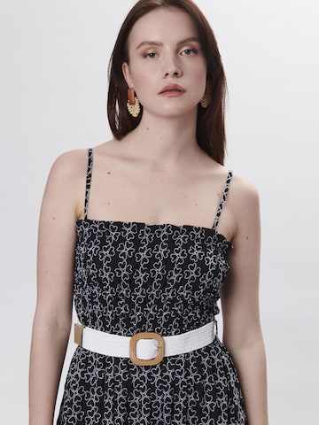 Influencer Dress in Black