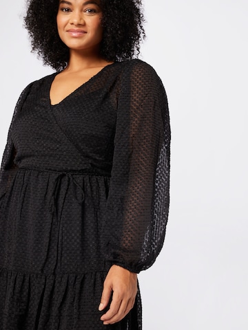 Rochie 'KROSA' de la Vero Moda Curve pe negru