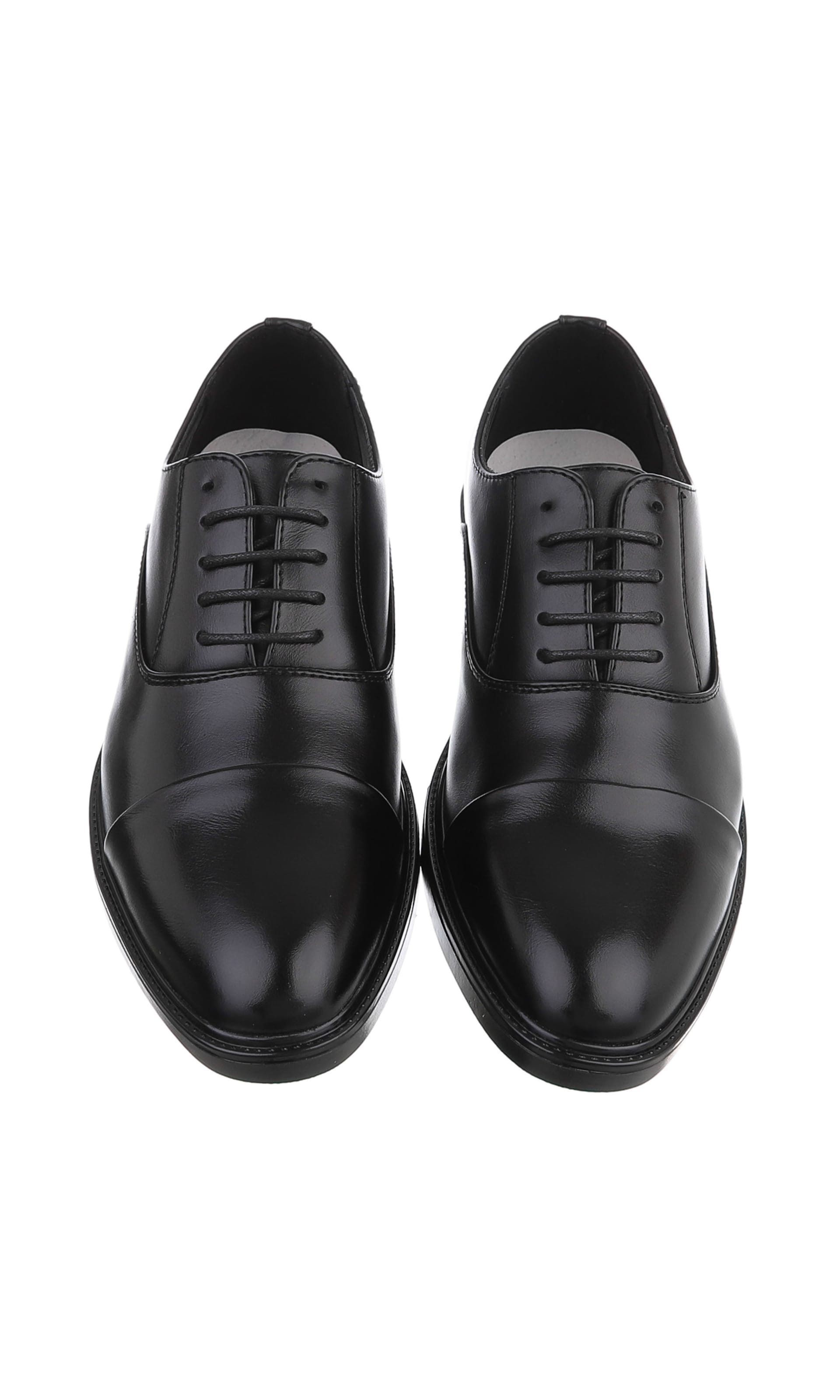 CoolWalk Lace-Up Shoes in Black
