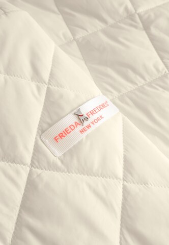 Frieda & Freddies NY Between-Season Jacket 'Ilva' in Beige