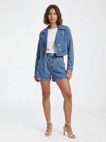 MYLAVIE by Sarah Harrison Свободный крой Джинсы с плиссировкой в Синий