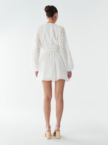 Rochie 'Gracie' de la BWLDR pe alb: spate