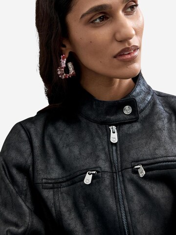 Giacca di mezza stagione 'CHAQ_BIKERCY 26WWEW09' di Desigual in nero