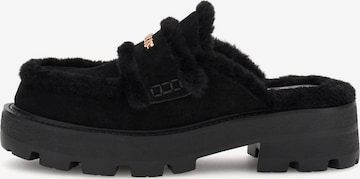 GUESS Mules 'Yaneta' in Black: front