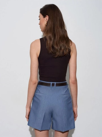 Dilvin Regular Pants 'Shorts' in Blue