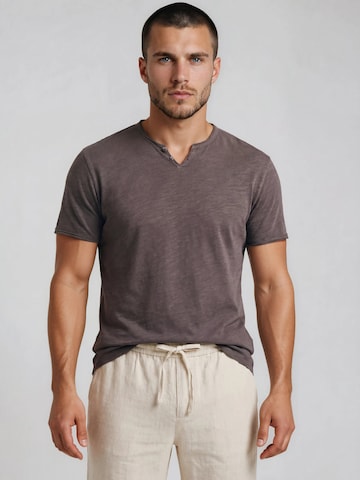 T-Shirt Funky Buddha en marron : devant